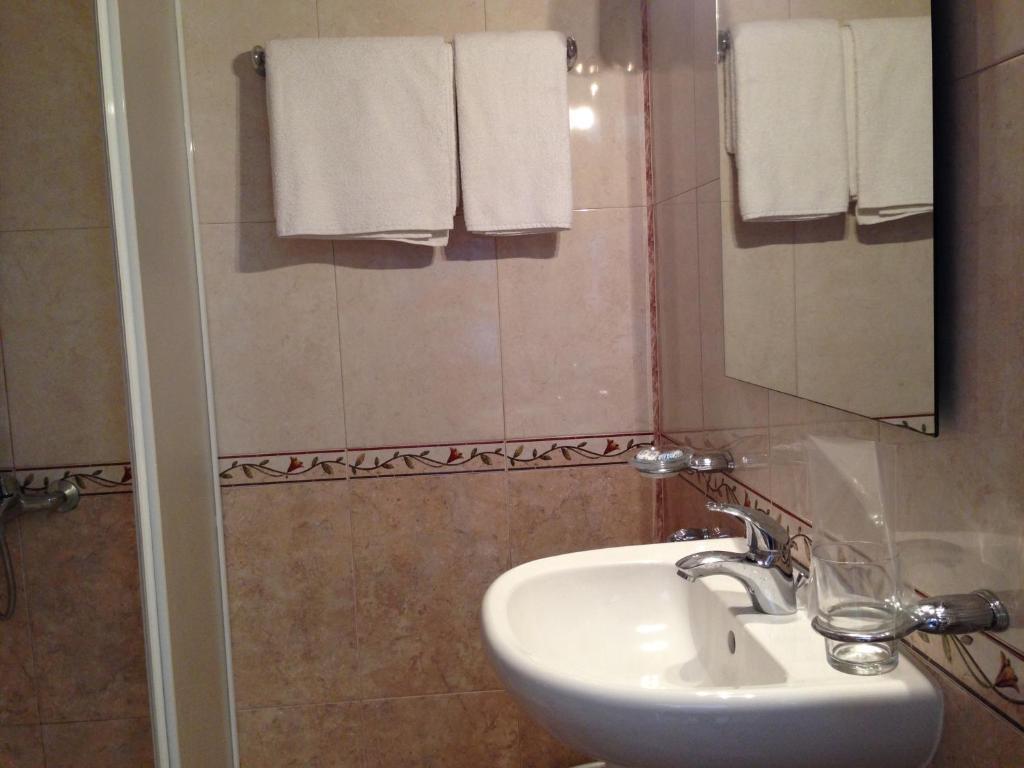 קיטן Family Hotel Hit חדר תמונה